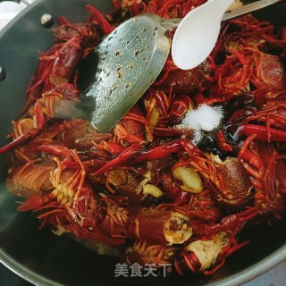 麻喷鼻辣小龙虾的做法步调：10