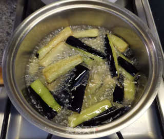 茄子烧牛肉的做法步调：5