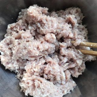 陈虾年夜肉包的做法步调：6
