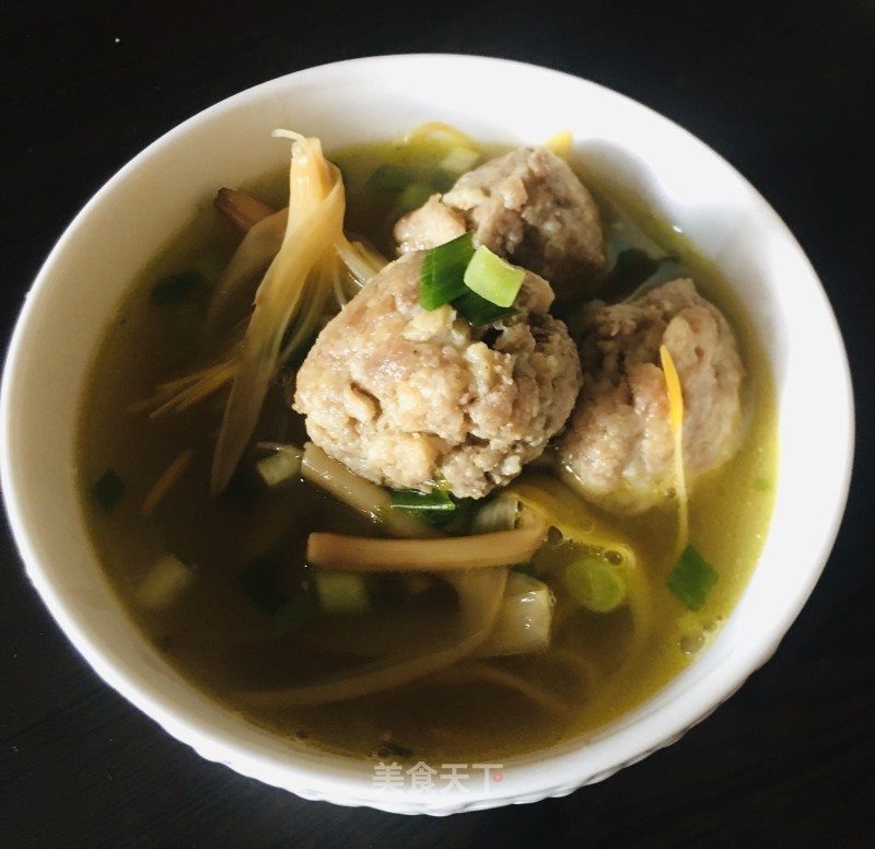 记忧草肉丸汤的做法