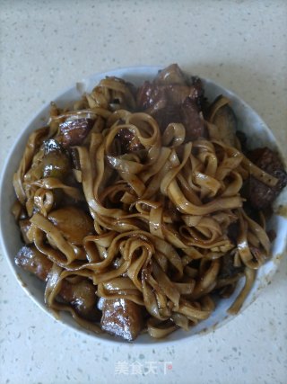 茄子白烧肉焖里的做法步调：14