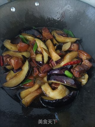 茄子白烧肉焖里的做法步调：9