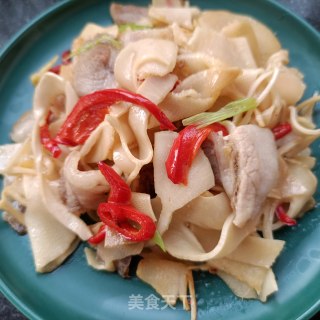 回锅肉炒笋干的做法步调：14
