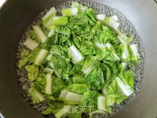 煎蛋拌小利剑菜的做法步调：6