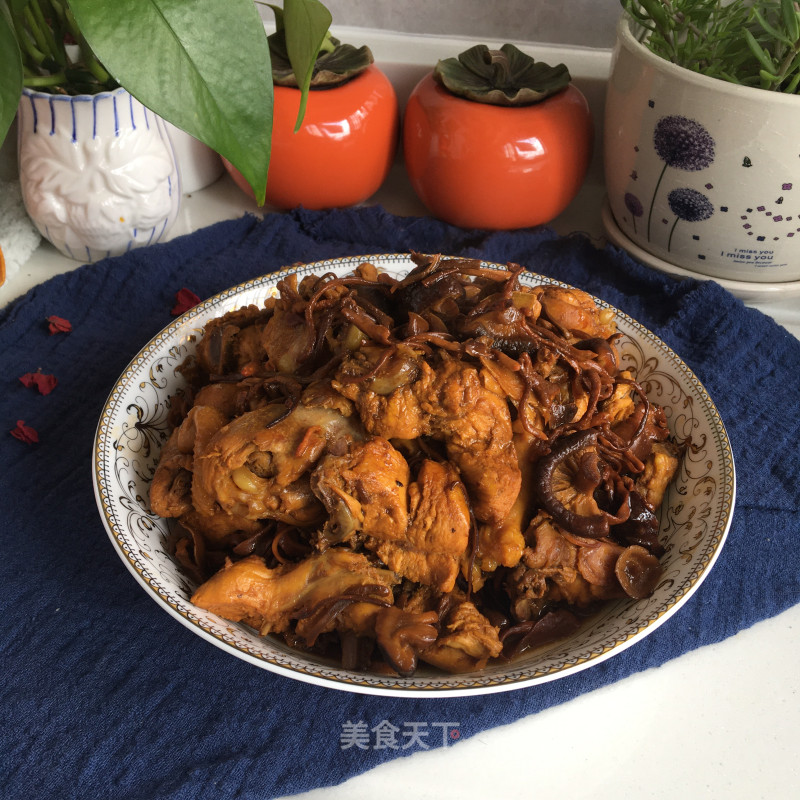 菌菇烧草鸡的做法