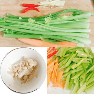 西芹炒百开的做法步调：1