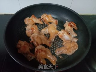 年糕烧鸡翅根的做法步调：6