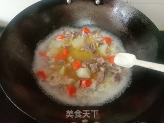 咖喱牛腩的做法步调：12