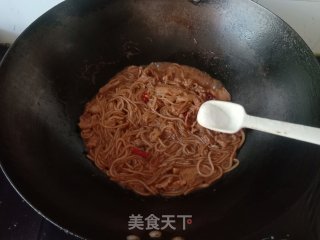 白薯粉炒肉的做法步调：8