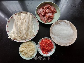 蒜蓉腊肠蒸粉丝的做法步调：1