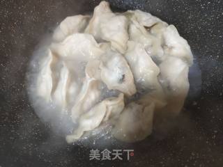 鸡胸肉木耳胡萝卜煎饺的做法步调：5