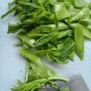 莴笋老芽拌鸡蛋的做法步调：2