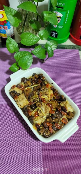 喷鼻菇蒸排骨的做法步调：5