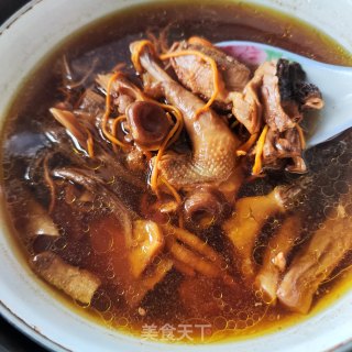 菌菇炖鸽子的做法步调：8