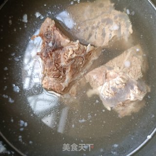 番茄炖牛腱子的做法步调：4