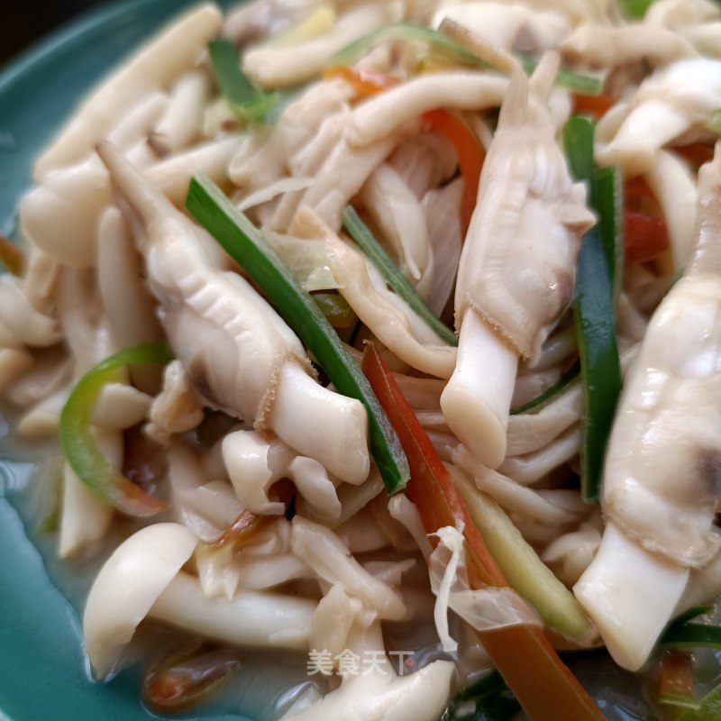 利剑玉菇炒蛏子的做法