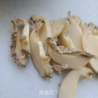 胡萝卜金针菇拌鲍鱼的做法步调：8