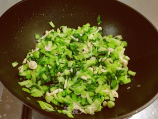 利剑玉菇炒油菜的做法步调：7