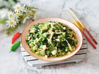 利剑玉菇炒油菜的做法步调：12