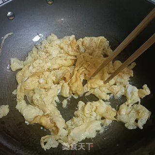 西白柿炒蛋的做法步调：6