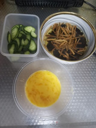 木须肉的做法步调：2