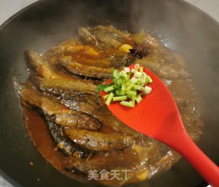 白烧泥鳅的做法步调：11