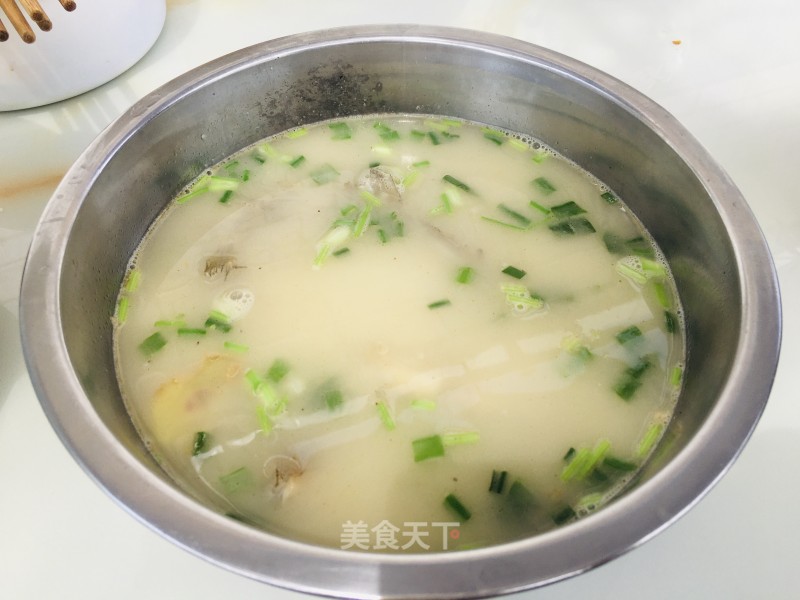 家死小鲫鱼汤的做法