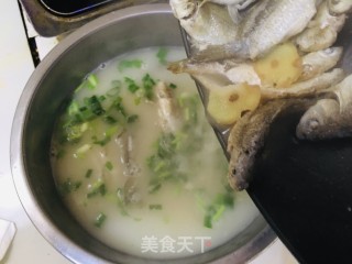 家死小鲫鱼汤的做法步调：9