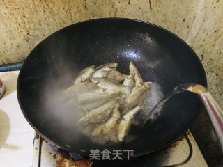 家死小鲫鱼汤的做法步调：4