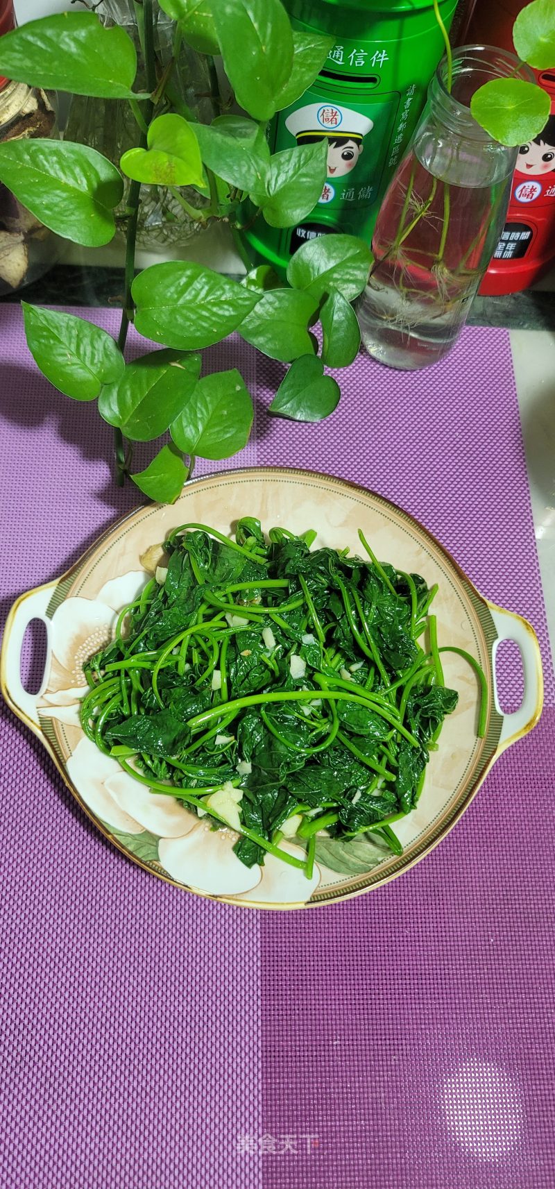 腐乳汁炒甘薯叶的做法