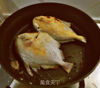 白烧仄鱼的做法步调：4