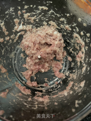 番茄肉酱拌里的做法步调：1