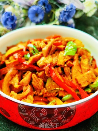 豆干炒肉的做法步调：11