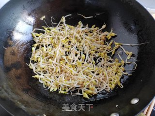 绿芽菜韭菜炒鸡蛋的做法步调：5