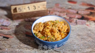 青椒鸡蛋炒饭的做法步调：7