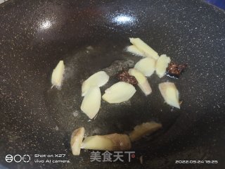 啤酒老姜焖鸭子的做法步调：4