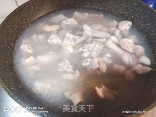 啤酒老姜焖鸭子的做法步调：2