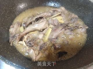 啤酒老姜焖鸭子的做法步调：7