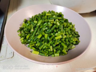 蒜薹炒鸡蛋的做法步调：3