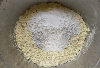 玉米里白枣窝窝的做法步调：1