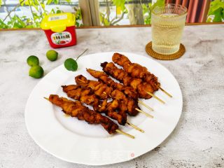 正在家完成撸串自在～炸鸡肉串的做法步调：7