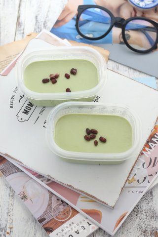 免烤箱的抹茶白豆布丁！的做法步调：6