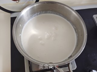 免烤箱的抹茶白豆布丁！的做法步调：2