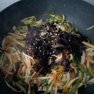 茭利剑炒三丝的做法步调：16
