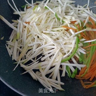 茭利剑炒三丝的做法步调：12