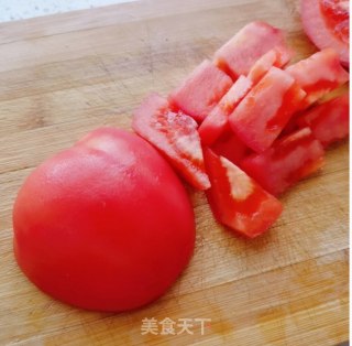 西白柿炒鸡蛋的做法步调：2
