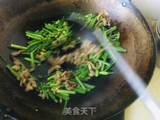 韭苔炒牛肉的做法步调：4