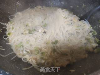 蛤蜊炒粉丝的做法步调：7