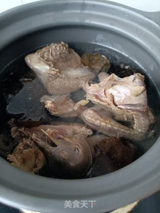 柳树菇鸽子汤的做法步调：7