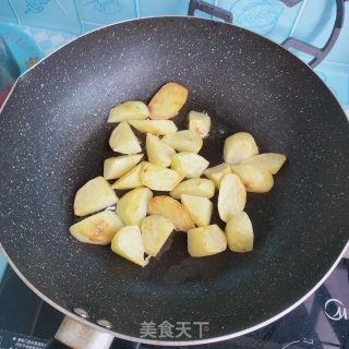 小酥肉蒸土豆的做法步调：4